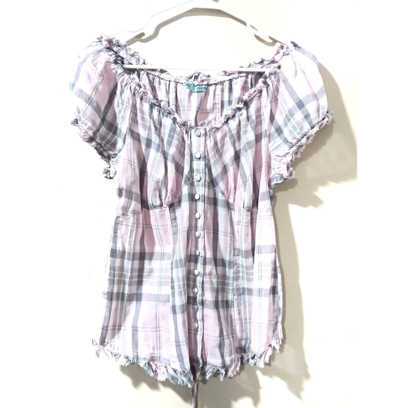 Maurices Tops - MAURICES Plaid Puff Sleeve Lace Up Back Top L